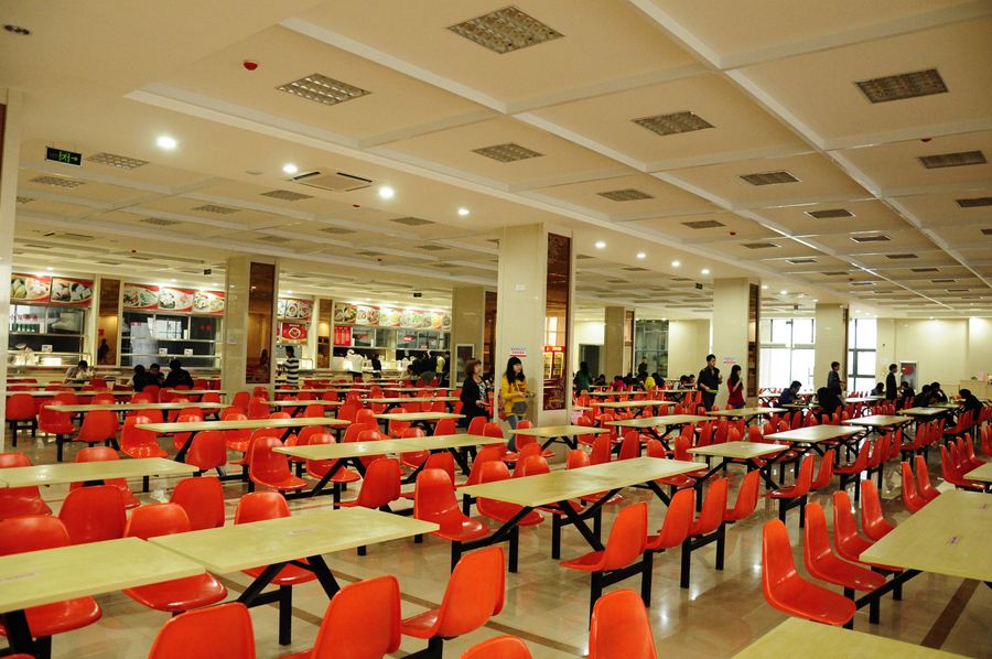 吐鲁番技术学院食堂图片